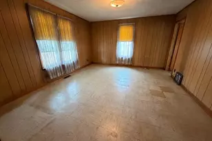 820 N Burr St, Kewanee, IL 61443 - Photo 8