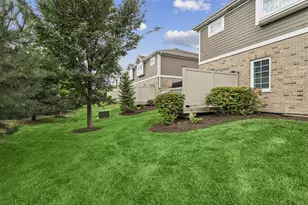 12424 Lacey Dr, Lemont, IL 60439 - Photo 4
