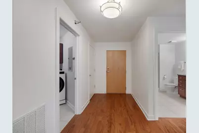 9350 Skokie Boulevard #411, Skokie, IL 60077 - Photo 6