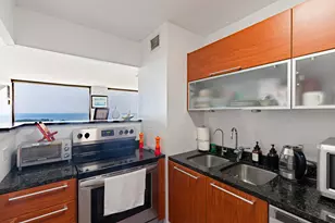4343 N Clarendon Ave, Chicago, IL 60613 - Photo 2