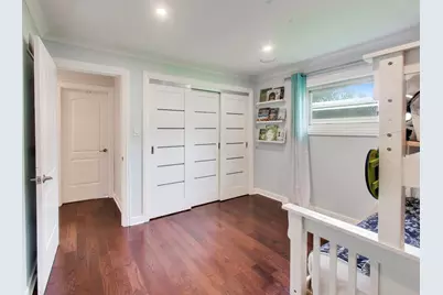 15 E Jeffery Avenue, Wheeling, IL 60090 - Photo 18