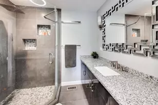 15 E Jeffery Ave, Wheeling, IL 60090 - Photo 14