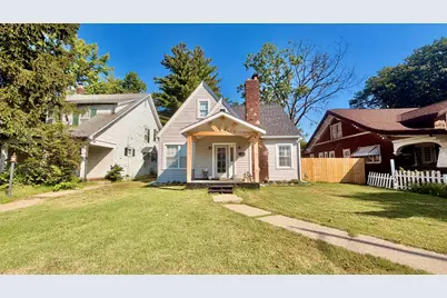 924 W Main Street, Salem, IL 62881 - Photo 2