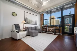 1601 S Michigan Ave, Chicago, IL 60616 - Photo 2