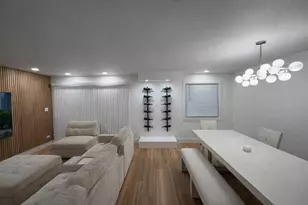 332 Sheridan Dr, Willowbrook, IL 60527 - Photo 10