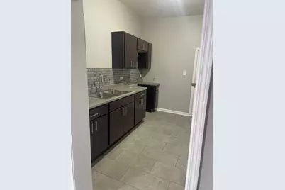 7652 S Dante Avenue #2, Chicago, IL 60619 - Photo 2