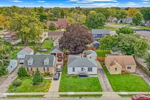 279 S Aldine St, Elgin, IL 60123 - Photo 34