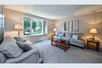 2287 Durham Drive, Wheaton, IL 60189 - Photo 2