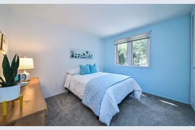 2287 Durham Drive, Wheaton, IL 60189 - Photo 12