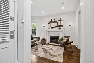 847 W Roscoe St, Chicago, IL 60657 - Photo 20