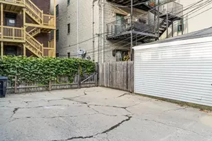 847 W Roscoe St, Chicago, IL 60657 - Photo 22