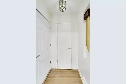 5142 Jarlath Avenue, Skokie, IL 60077 - Photo 2