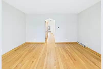 6345 W Peterson Avenue, Chicago, IL 60646 - Photo 8