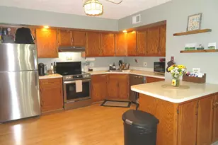 101 Caterpillar Dr, Joliet, IL 60436 - Photo 4