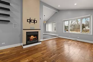 1923 E Pawnee Ln, Mount Prospect, IL 60056 - Photo 12