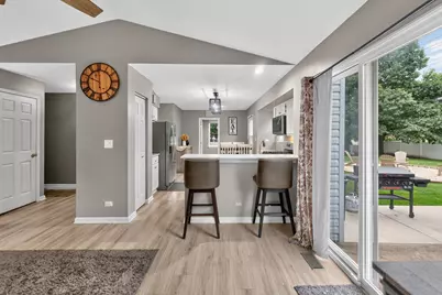 1455 Iris Avenue, Carol Stream, IL 60188 - Photo 10