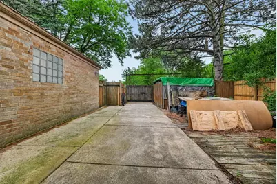 75 N 2nd Avenue, Des Plaines, IL 60016 - Photo 26