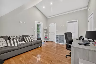 75 N 2nd Avenue, Des Plaines, IL 60016 - Photo 12