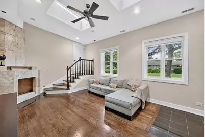 75 N 2nd Avenue, Des Plaines, IL 60016 - Photo 6