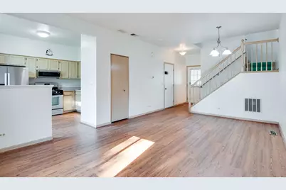 1216 Arapaho Court #1216, Naperville, IL 60540 - Photo 4
