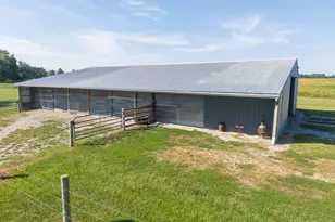 2217 Mercer Farm Rd, Centralia, IL 62801 - Photo 26