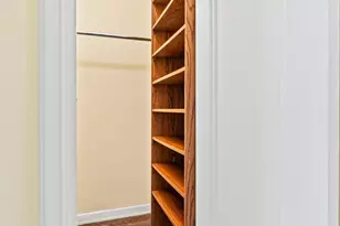 227 E Delaware Pl, Chicago, IL 60611 - Photo 26