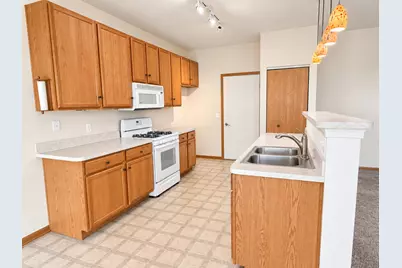1584 W Ludington Circle, Romeoville, IL 60446 - Photo 2