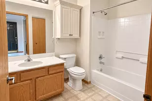 1584 W Ludington Circle, Romeoville, IL 60446 - Photo 14
