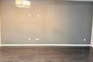 961 Times Square Dr, Aurora, IL 60504 - Photo 6