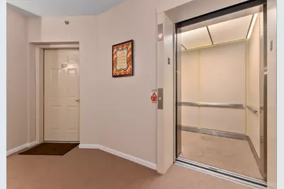 5275 W Mint Julip Drive #302, Alsip, IL 60803 - Photo 2