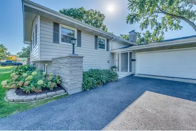 631 Smith Road, Lisle, IL 60532 - Photo 4