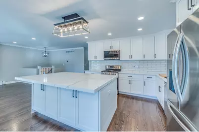 631 Smith Road, Lisle, IL 60532 - Photo 16