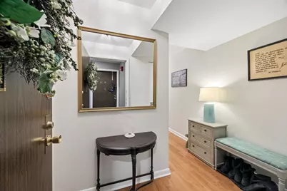 211 Elgin Avenue #5J, Forest Park, IL 60130 - Photo 2