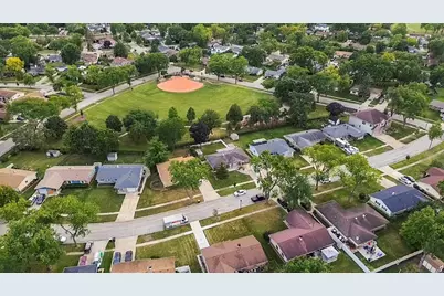 457 Lilac Lane, Elk Grove Village, IL 60007 - Photo 26