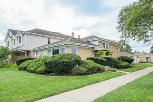 8662 N Ozark Ave, Niles, IL 60714 - Photo 1