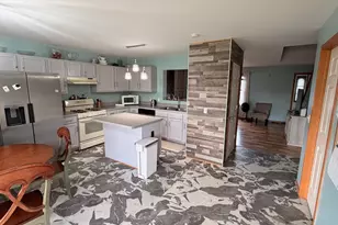 1536 Moluf St, Dekalb, IL 60115 - Photo 6
