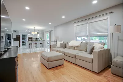 176 Adler Drive, Libertyville, IL 60048 - Photo 12