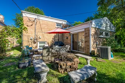 6542 N Kenneth Avenue, Lincolnwood, IL 60712 - Photo 28