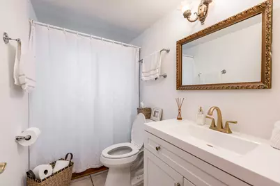 6542 N Kenneth Avenue, Lincolnwood, IL 60712 - Photo 20