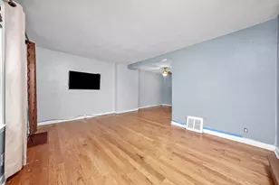 6404 S Lockwood Ave, Chicago, IL 60638 - Photo 2