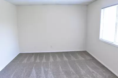 1340 Brook Street #L, Saint Charles, IL 60174 - Photo 8