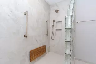 2 Spruce Ct, Bloomington, IL 61704 - Photo 14