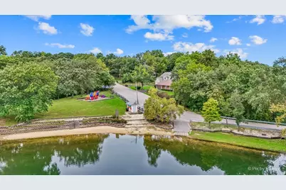 208 N Shore Drive, Oakwood Hills, IL 60013 - Photo 48