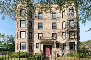 4060 S Ellis Ave, Chicago, IL 60653 - Photo 2