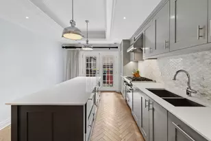 317 W Webster Ave, Chicago, IL 60614 - Photo 10