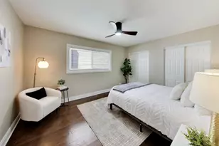 10720 S Indiana Ave, Chicago, IL 60628 - Photo 16