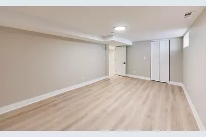 10720 S Indiana Avenue, Chicago, IL 60628 - Photo 28