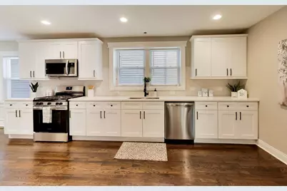 10720 S Indiana Avenue, Chicago, IL 60628 - Photo 12