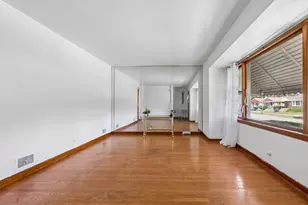 7418 S Maplewood Ave, Chicago, IL 60629 - Photo 6