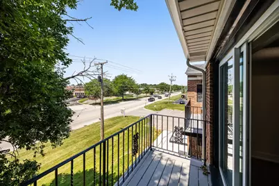 10205 Dearlove Road #302, Glenview, IL 60025 - Photo 8